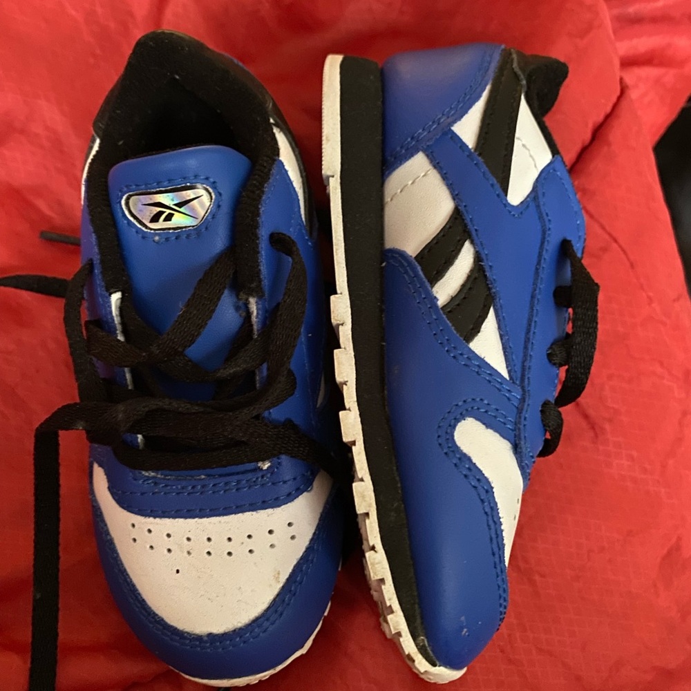 Toddler size 7 Reebok’s